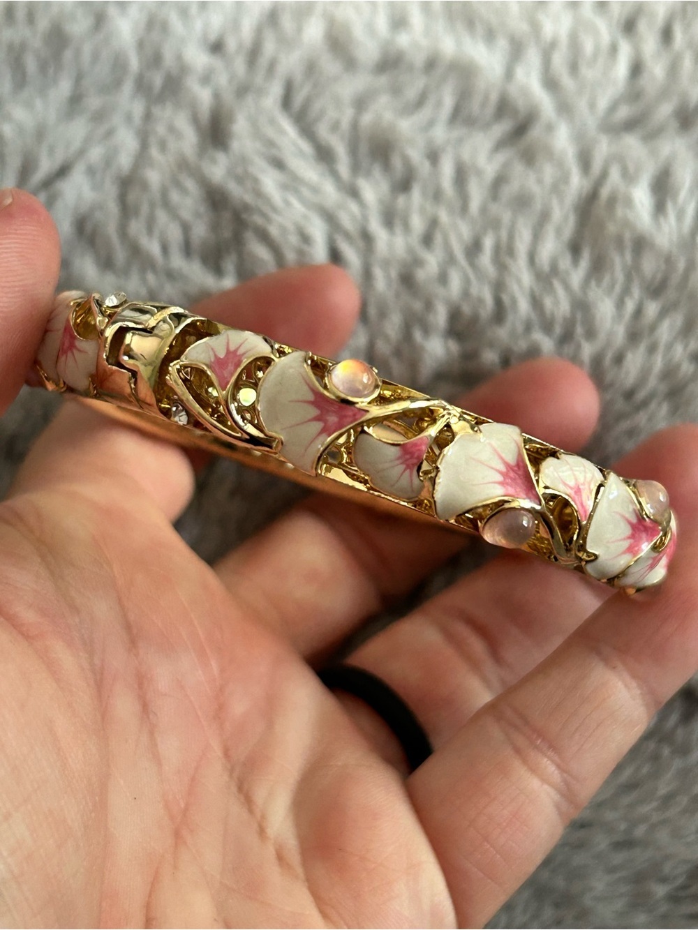 4/$100 Gold-Tone Pink & White Floral Enamel Bangle Bracelet